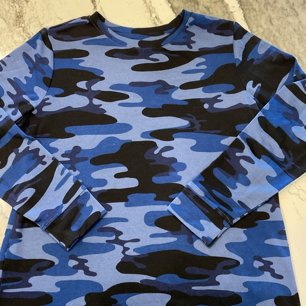 Denim and Company Blue Camo Print Long Sleeve Crew Neck Shirt Large
